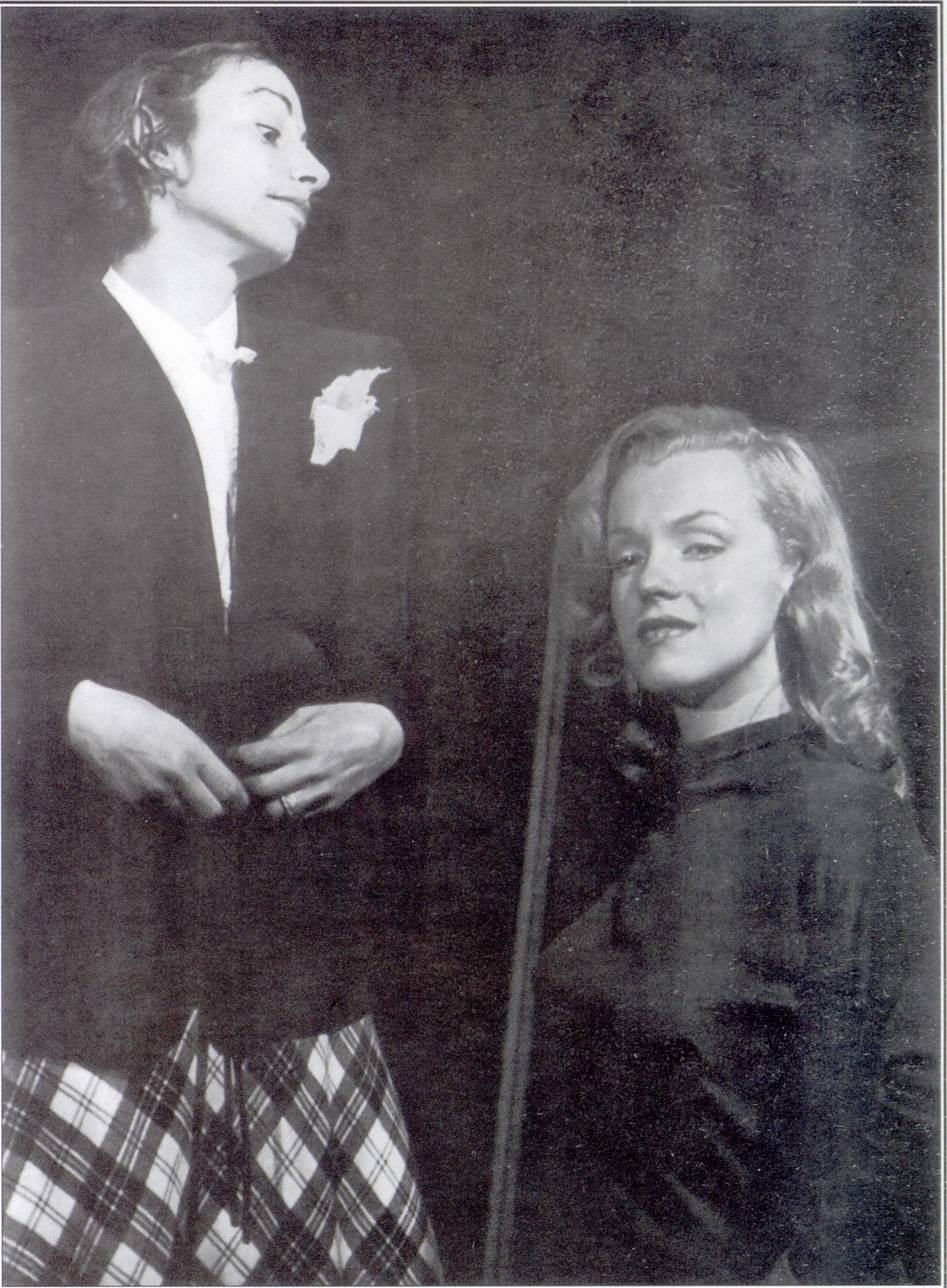 Наташа Лайтесс и Мэрилин Монро, 1948
